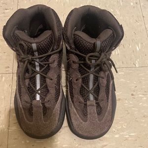 Original Yeezy Dessert Boots Brown KIDS size 1 1/2